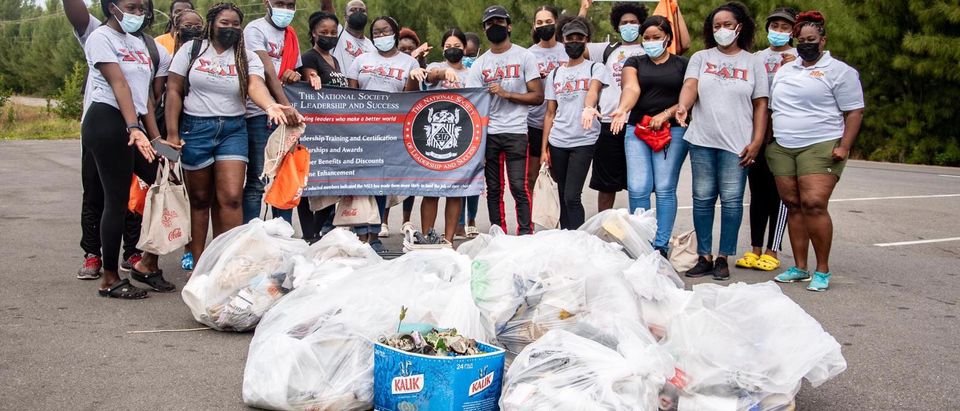 NSLS members volunteering at a community service event